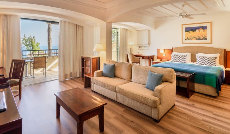 Columbia Beach Resort-Two Bedroom Family Suite Sea View 2_13471